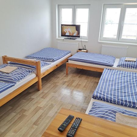 Apartman Plasy Exterior photo